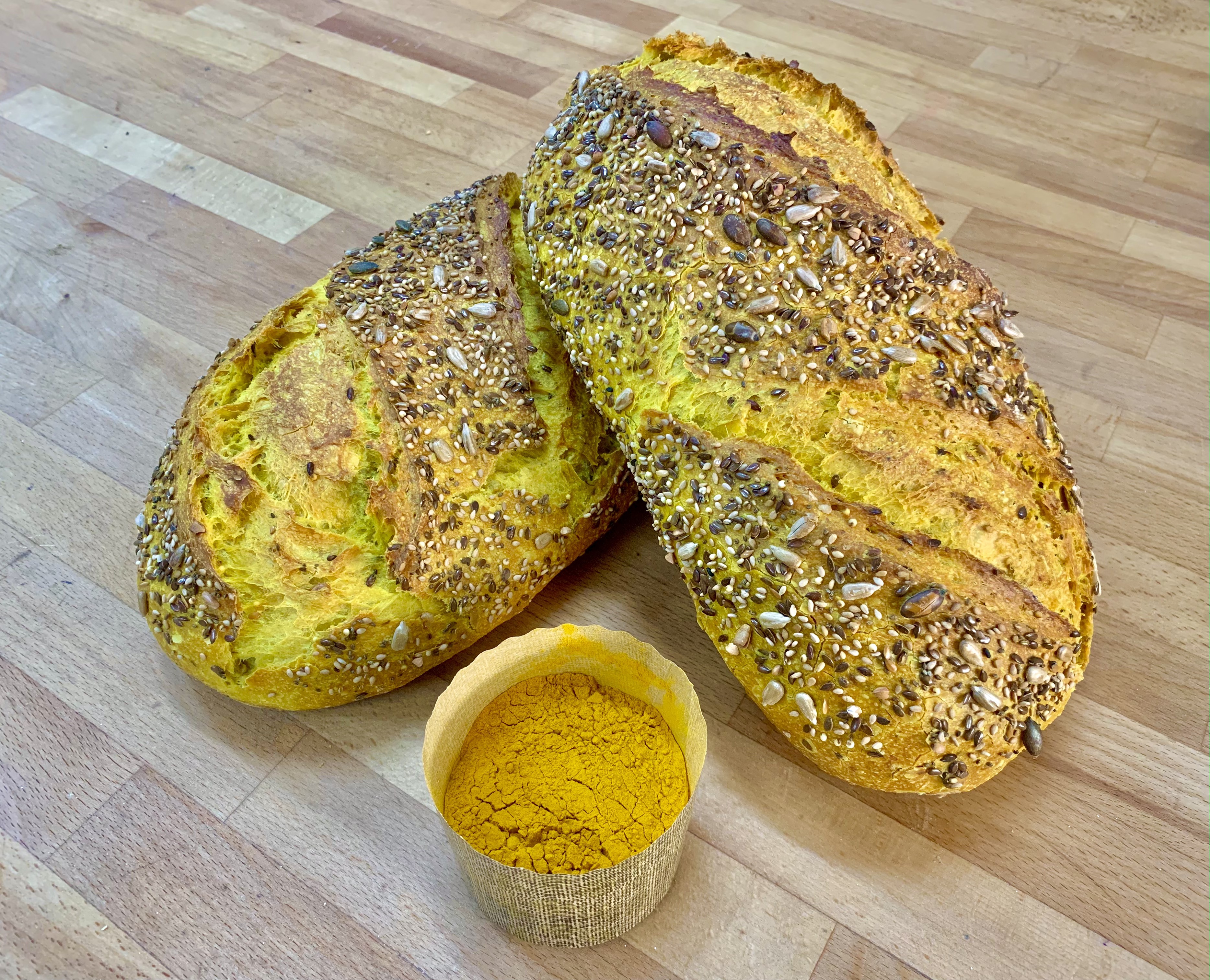 Pan de cúrcuma