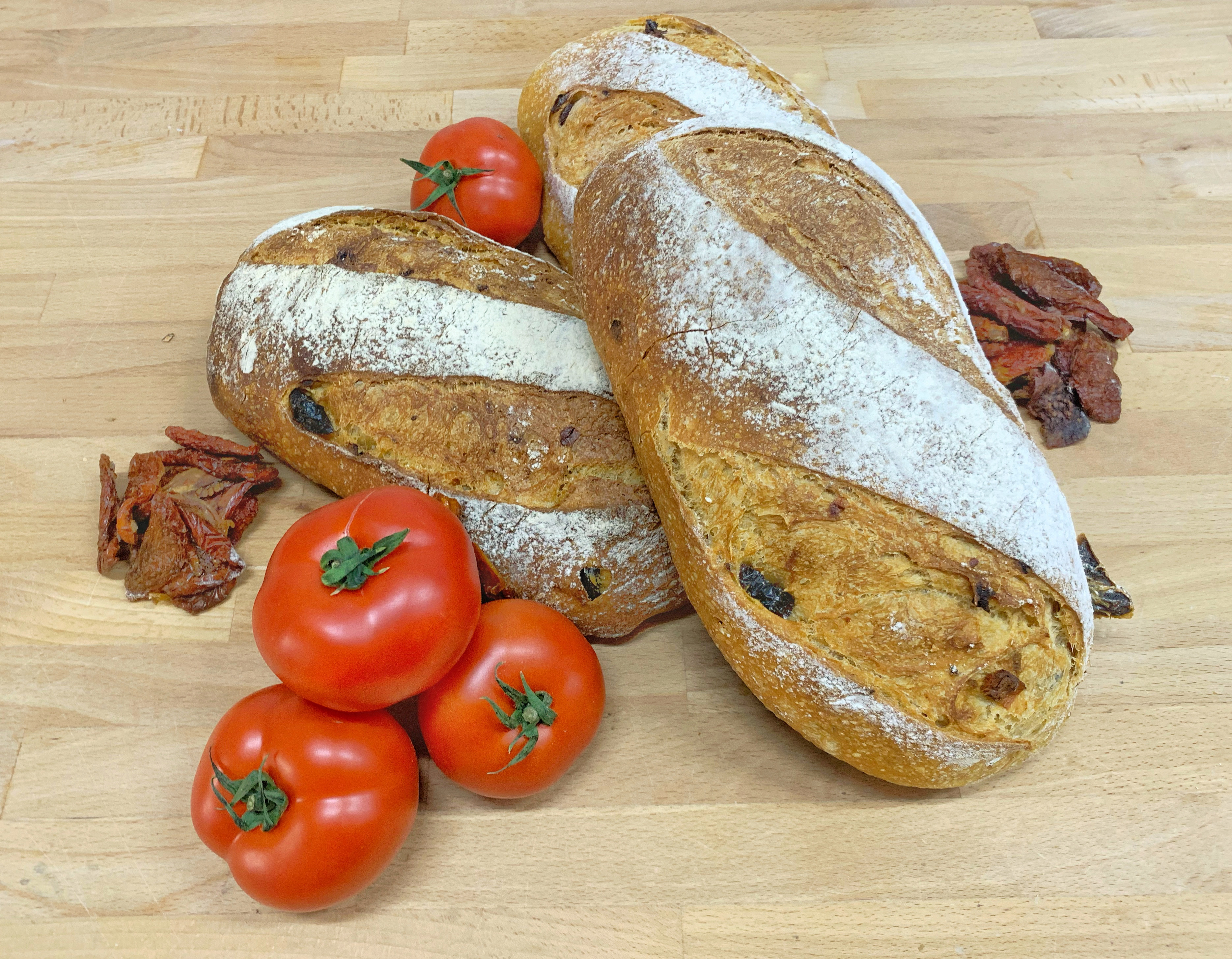 Pan de tomate seco y orégano
